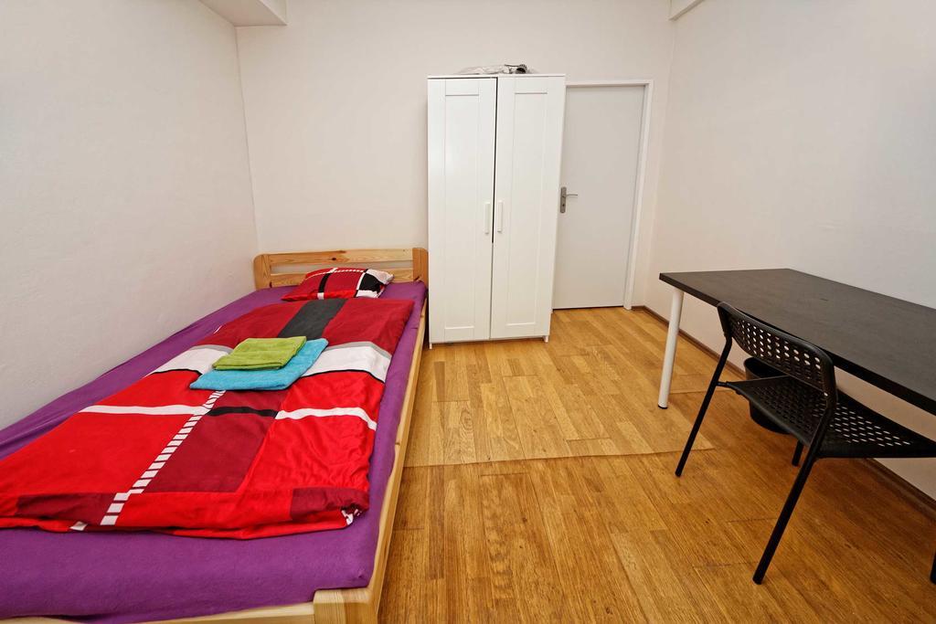 Apartment Na Kozacce 6 Prag Exteriör bild