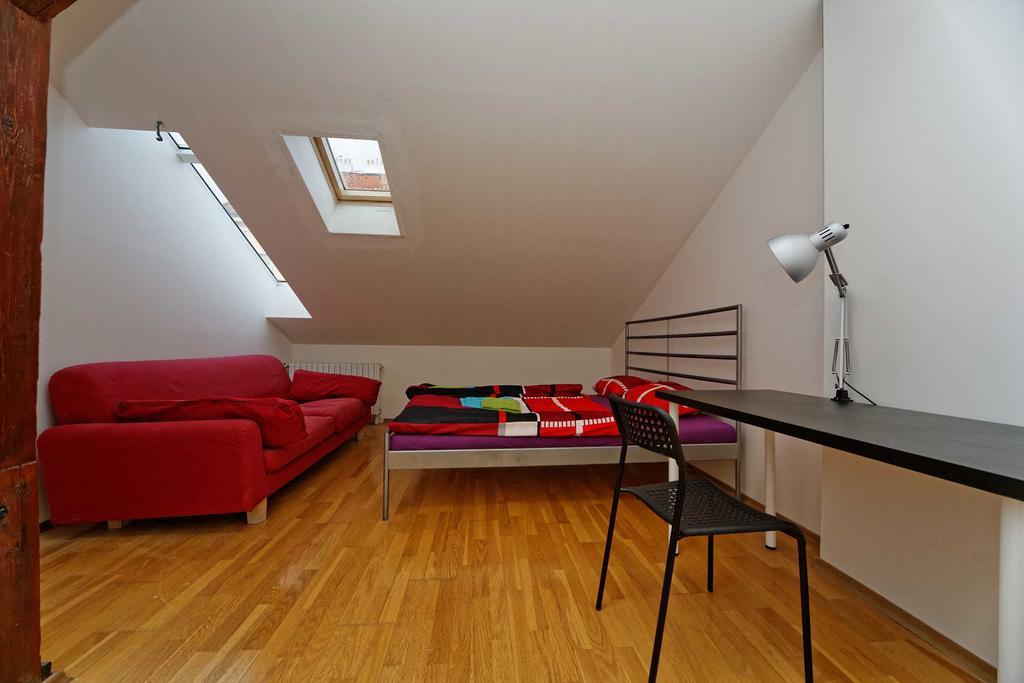 Apartment Na Kozacce 6 Prag Exteriör bild