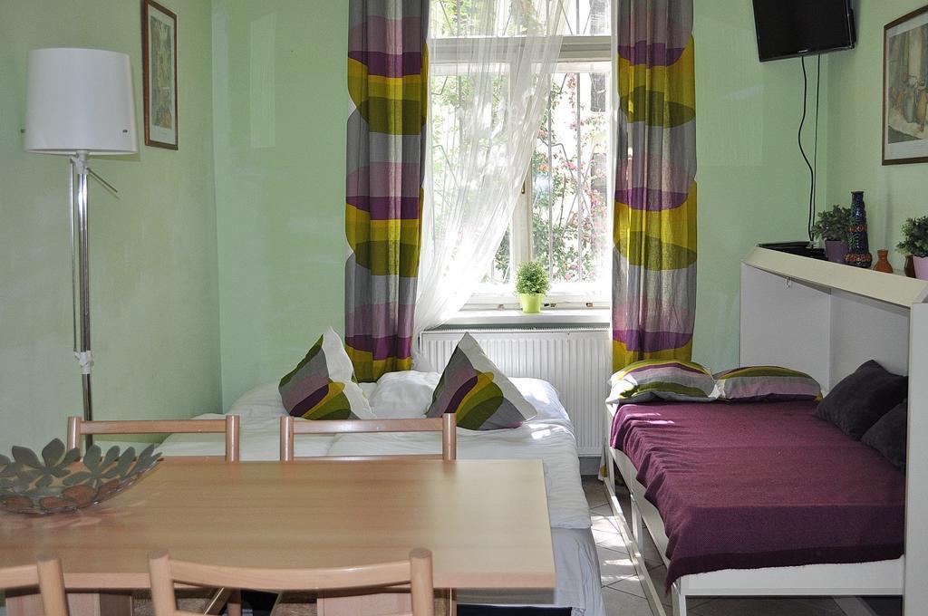 Apartment Na Kozacce 6 Prag Exteriör bild