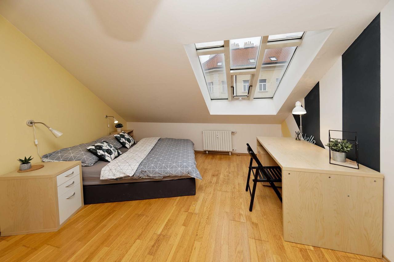 Apartment Na Kozacce 6 Prag Exteriör bild