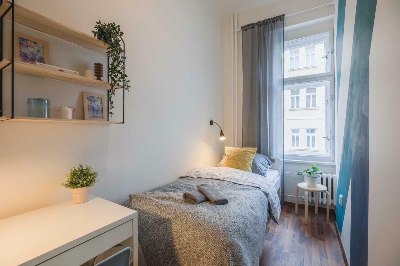 Apartment Na Kozacce 6 Prag Exteriör bild
